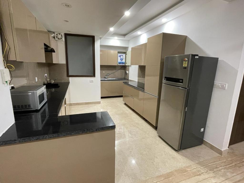 Flxho Uno - Serviced Apartment & Rooms - Golf Course Road Gurgaon Bagian luar foto
